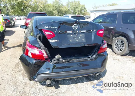 2018 Nissan Altima 2.5 S z USA, uszkodzony, nr VIN 1N4AL3AP8JC478102